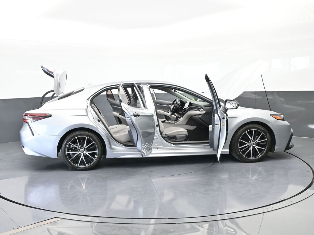 Used 2022 Silver Toyota SE image 71