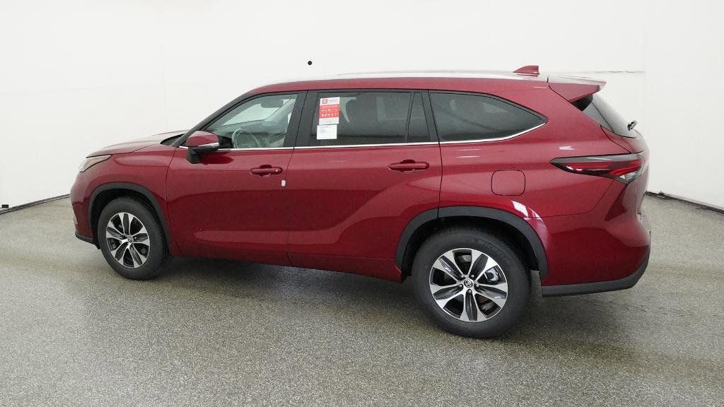 Thumbnail: 2025 Toyota Highlander - 8