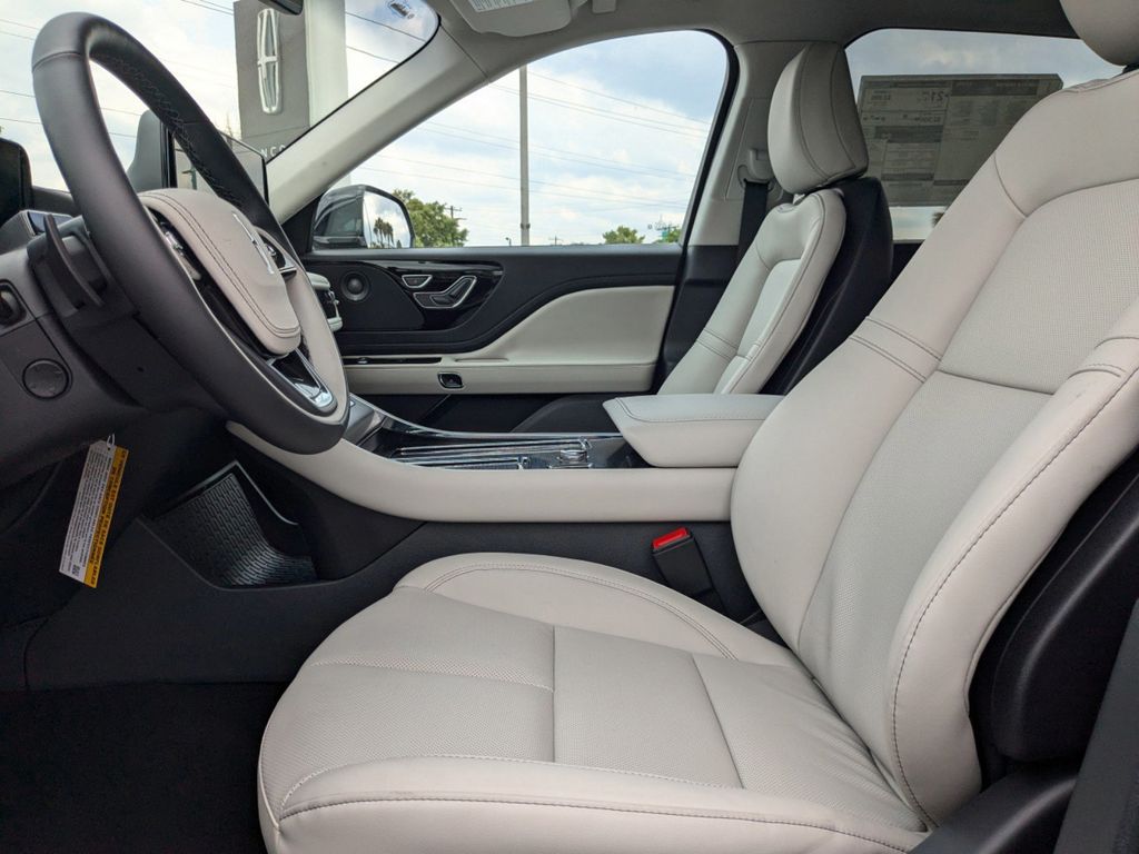 2025 Lincoln Aviator Premiere