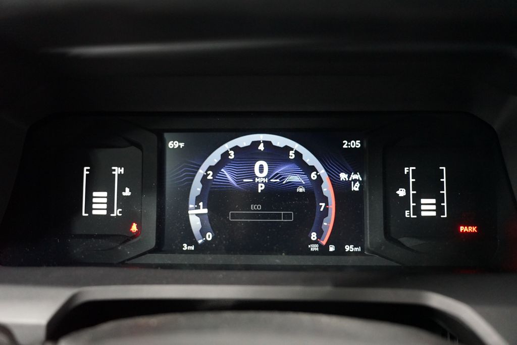 2025 Toyota Tacoma SR5 16