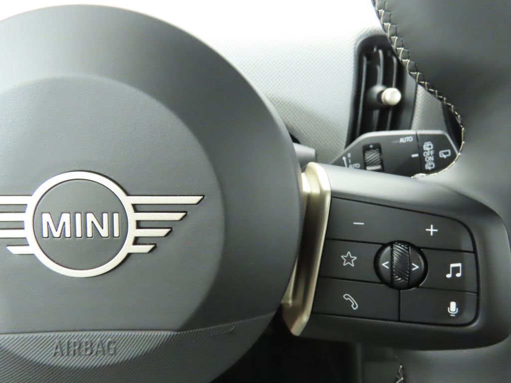 Thumbnail: 2025 MINI Cooper Hardtop - 12