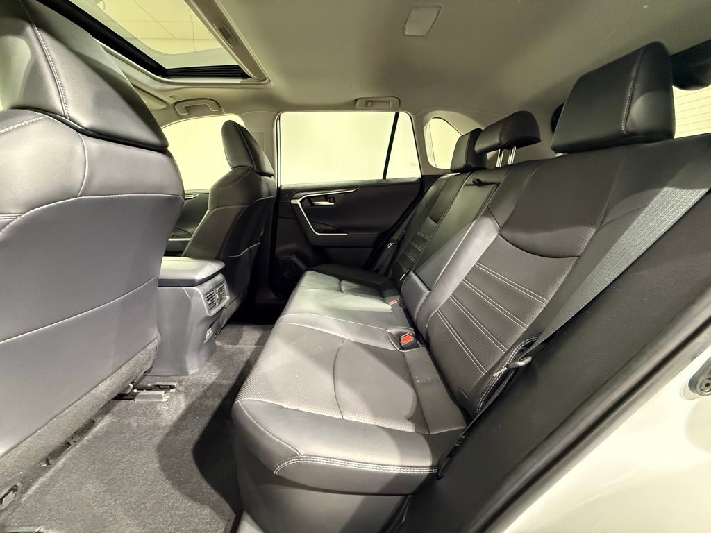 Thumbnail: 2025 Toyota RAV4 - 20