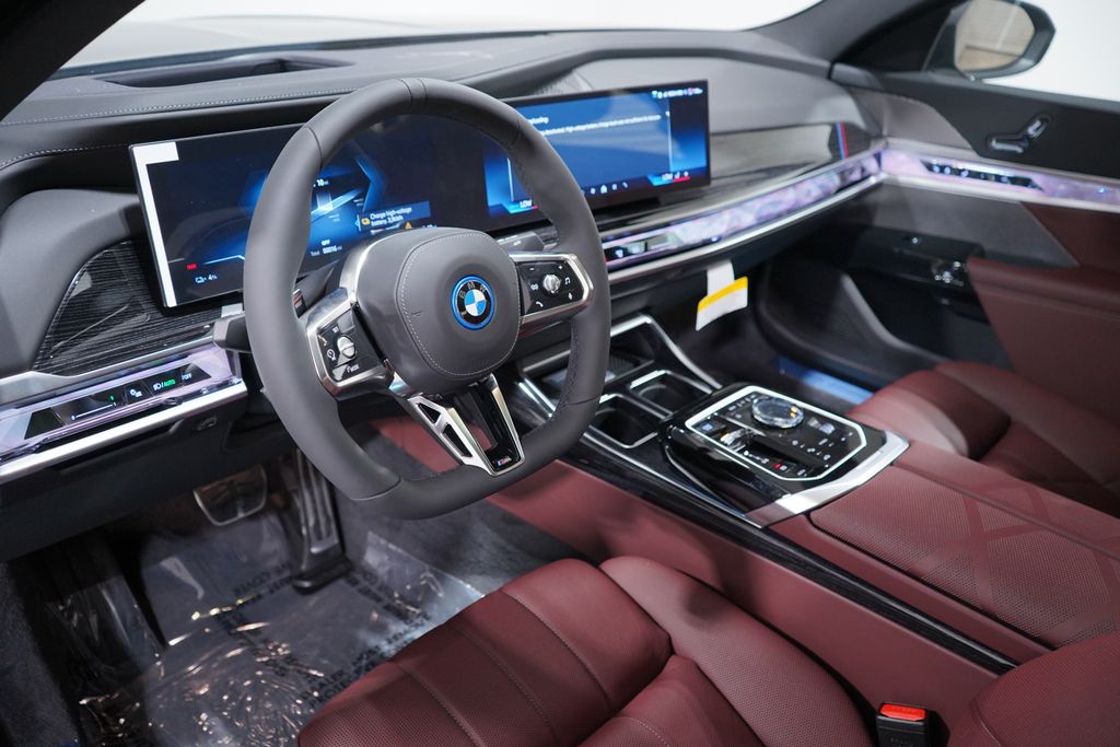 Thumbnail: 2026 BMW i7 - 6