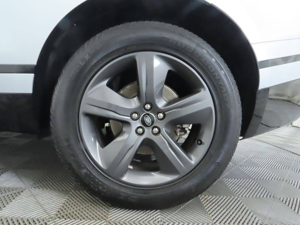 Thumbnail: 2024 Land Rover Range Rover Velar - 32