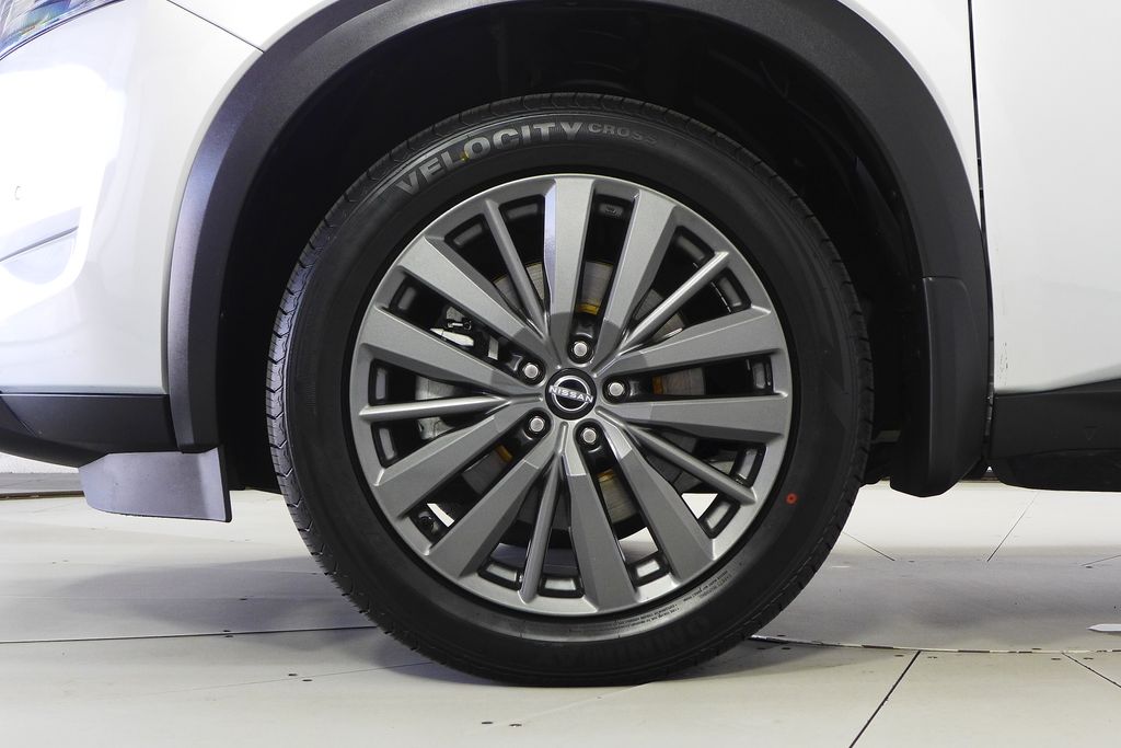 Thumbnail: 2022 Nissan Pathfinder - 5