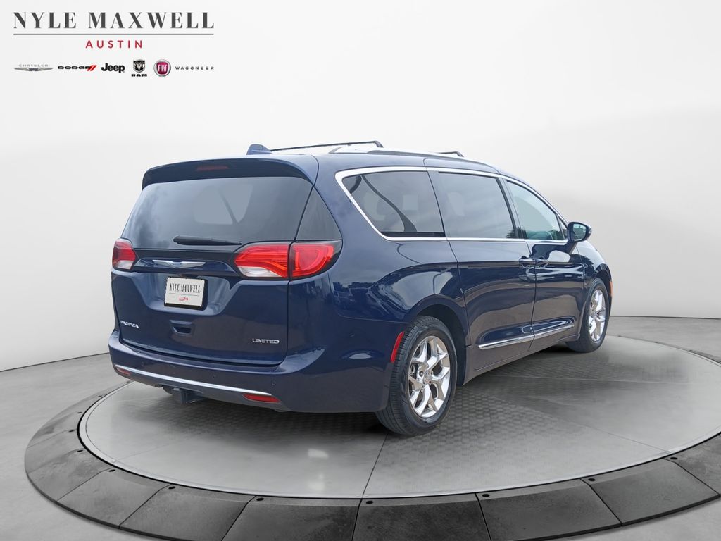Used Car 2018 Chrysler Pacifica  Limited For Sale Under $15,000 In Austin, Texas