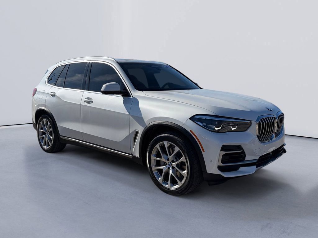 2022 BMW X5 xDrive40i AWD