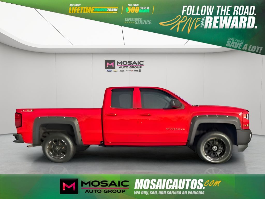 Used 2017 Chevrolet Silverado 1500 LT Trucks