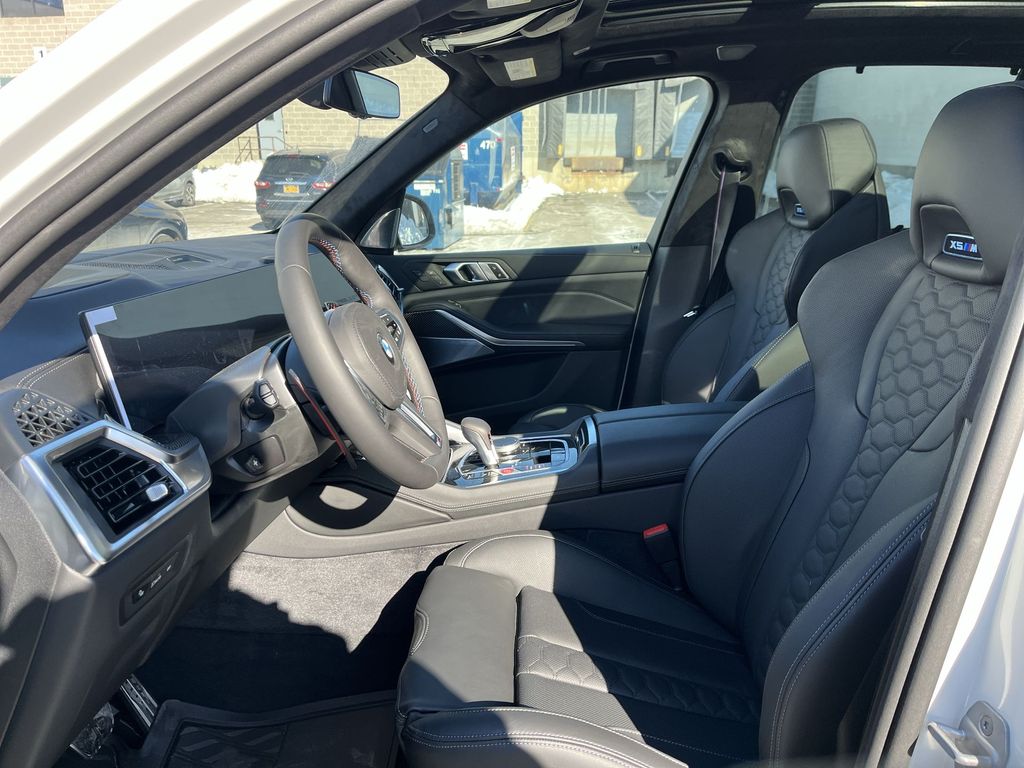 Thumbnail: 2026 BMW X5 - 11