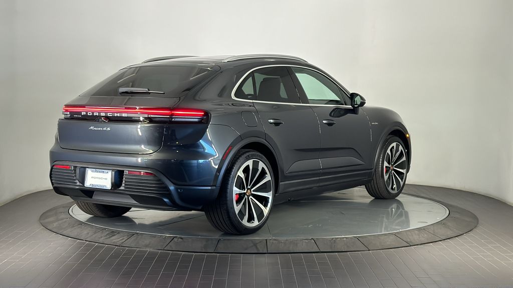Thumbnail: 2025 Porsche Macan - 7