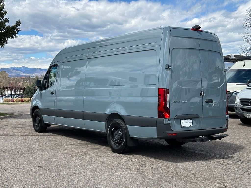 2024 Mercedes-Benz Sprinter 2500 Cargo 170 WB 3