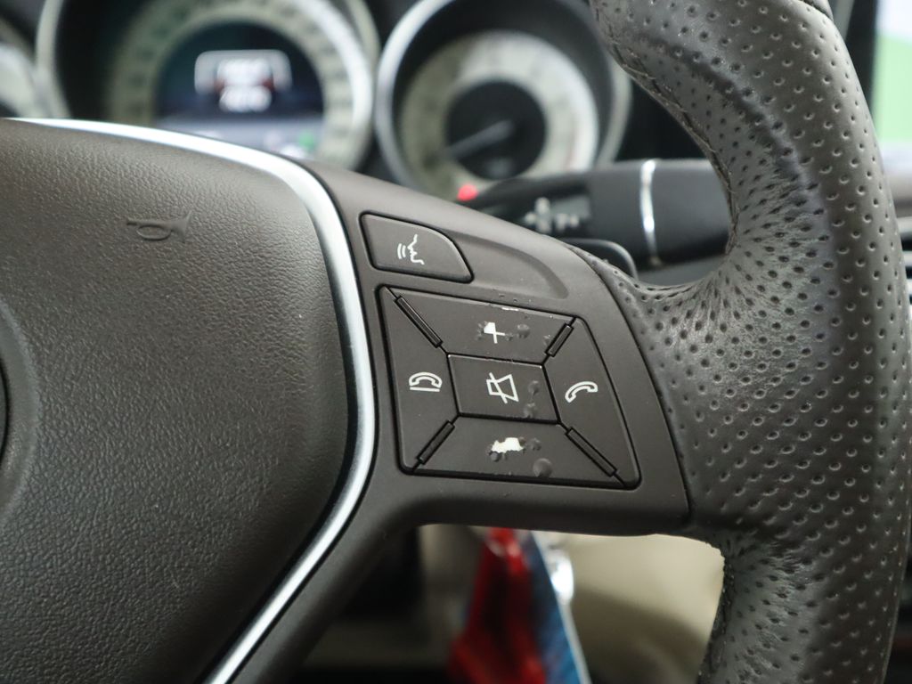 Thumbnail: 2014 Mercedes-Benz E-Class - 12