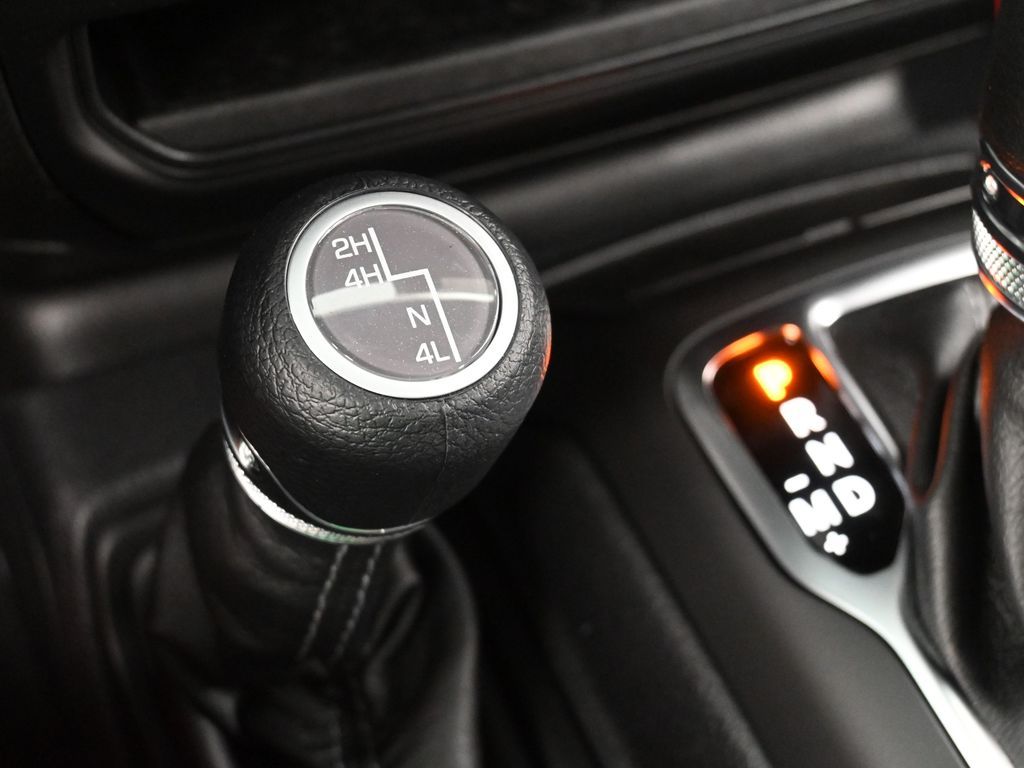 New 2026 Hydro Blue Pearl Coat Jeep Sport image 22