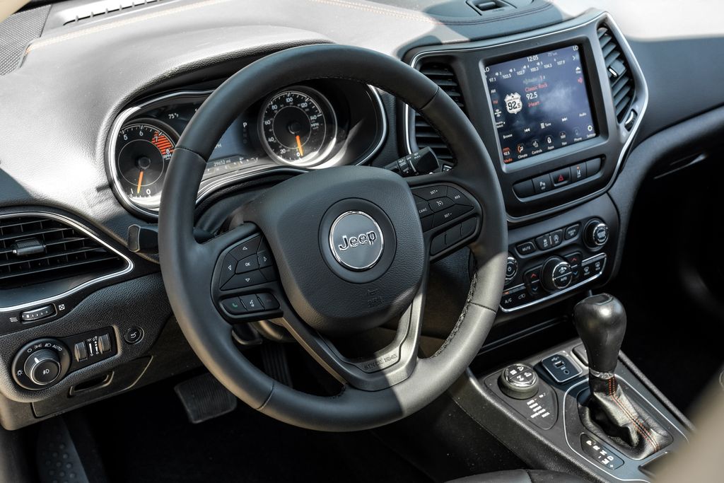 used 2022 Jeep Cherokee car, priced at $25,800