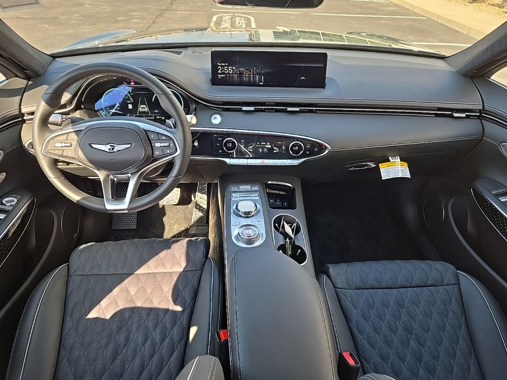 2025 Genesis GV70  27
