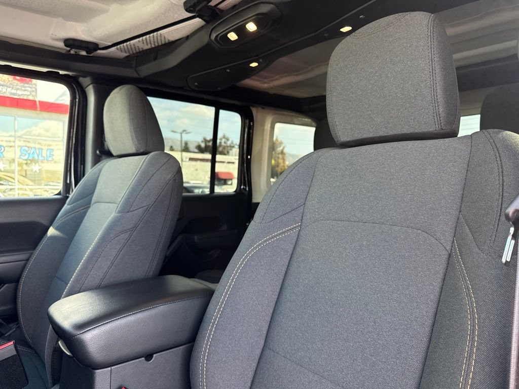 Used 2024 Jeep Wrangler SUV