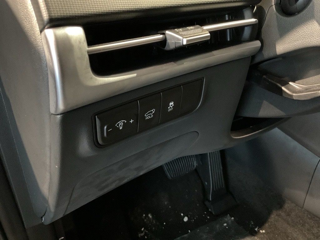 New 2026 Gray Hyundai SEL image 10