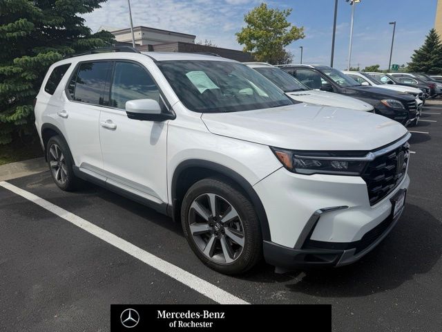 White 2024 Honda Pilot Elite AWD SUV / Crossover All-Wheel Drive Automatic