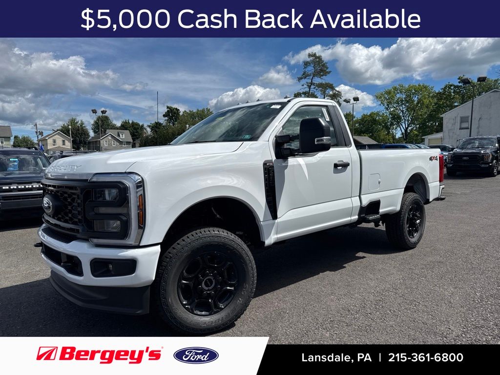 Oxford White 2026 Ford F-250 Super Duty Pickup Truck Four-Wheel Drive Automatic