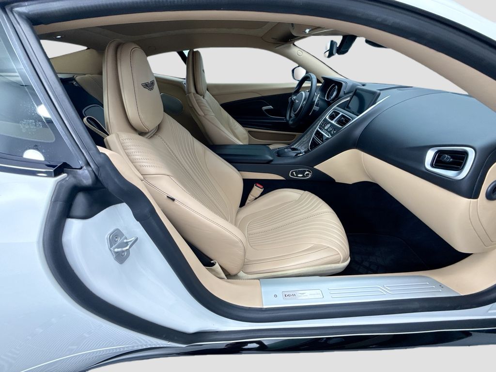 Thumbnail: 2021 Aston Martin DB11 - 18