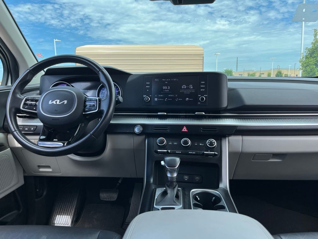 Thumbnail: 2024 Kia Carnival - 15
