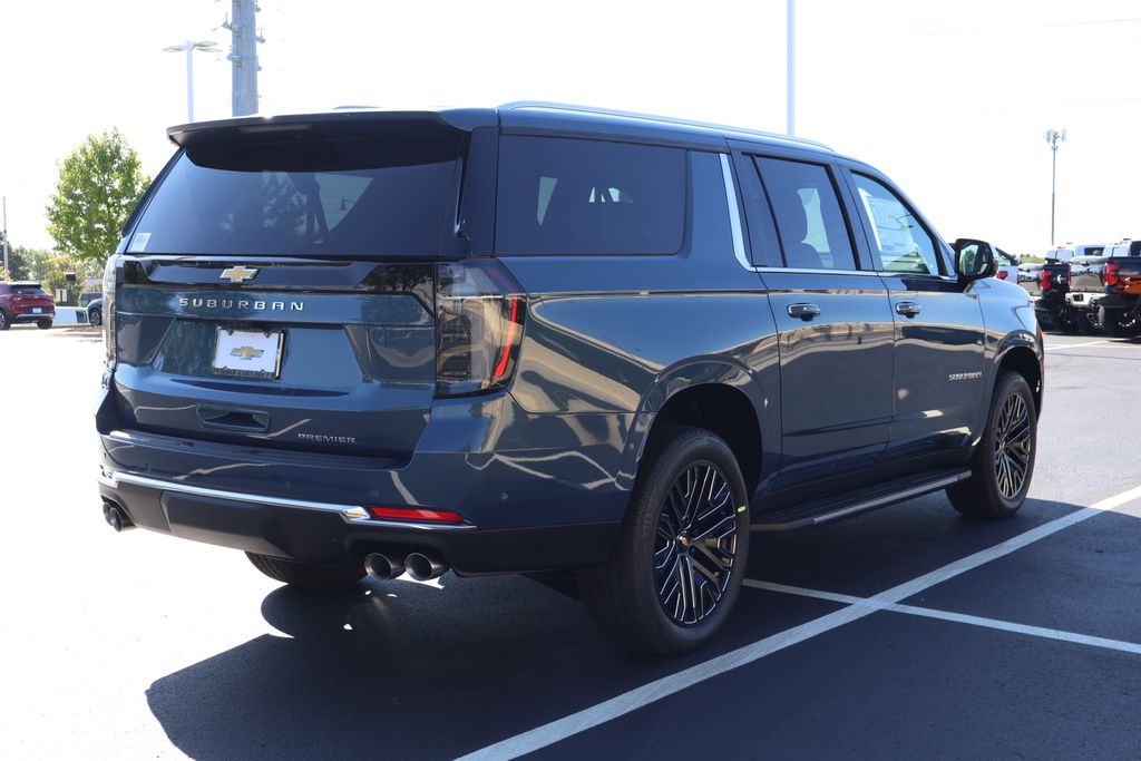 Thumbnail: 2025 Chevrolet Suburban - 8