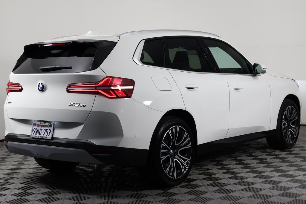 Thumbnail: 2026 BMW X3 - 4