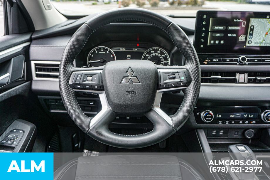 2025 Mitsubishi Outlander SE - Photo 30