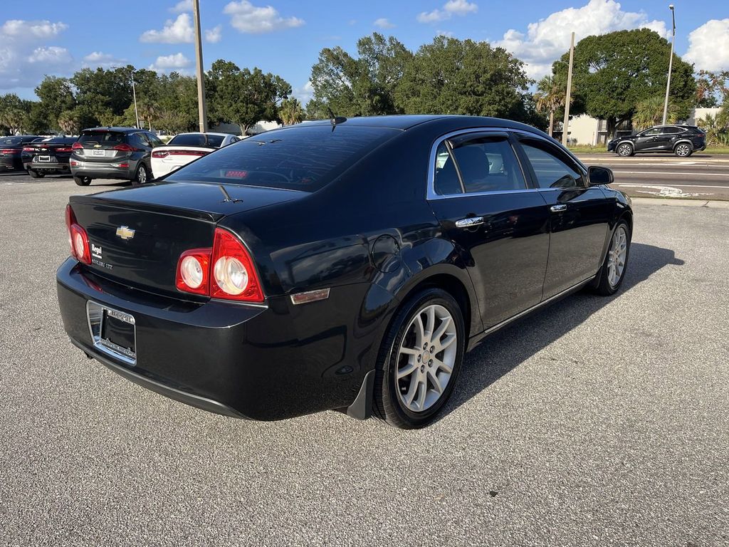 2010 Chevrolet Malibu LTZ 4