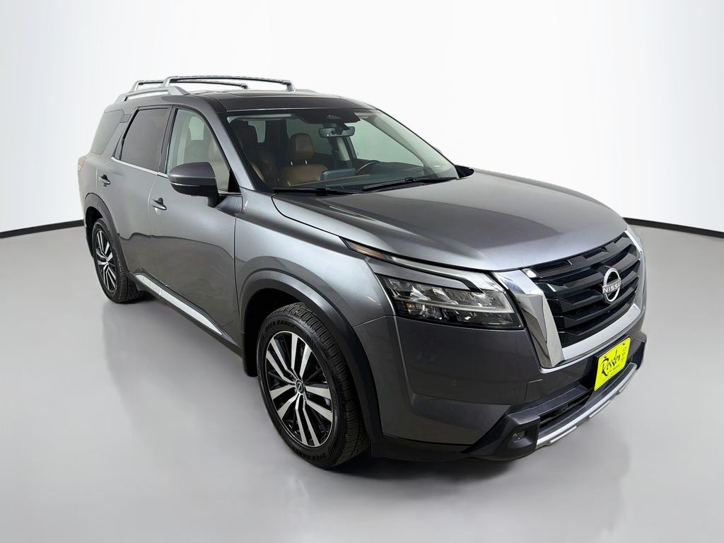 Used 2023 Nissan Pathfinder SUV