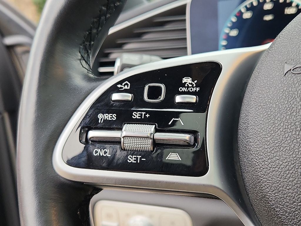 Thumbnail: 2020 Mercedes-Benz GLS - 22