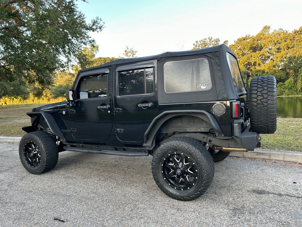 Thumbnail: 2015 Jeep Wrangler - 3