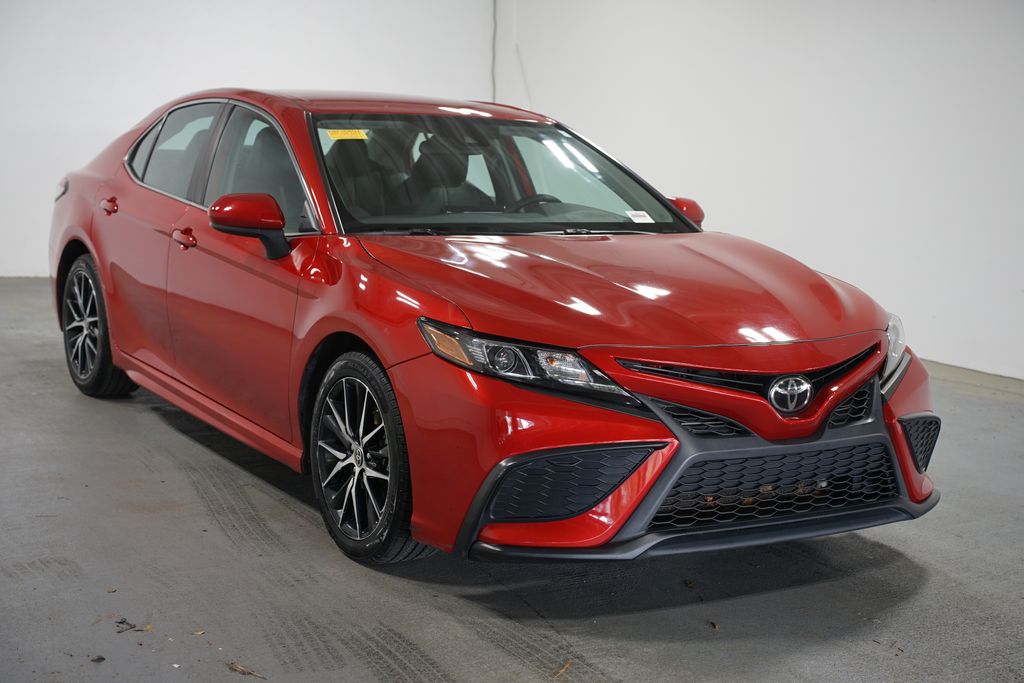 Thumbnail: 2021 Toyota Camry - 3