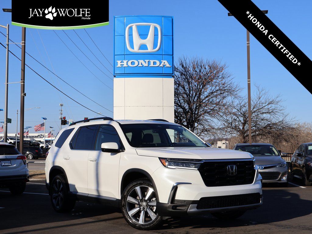2025 Honda Pilot Touring AWD