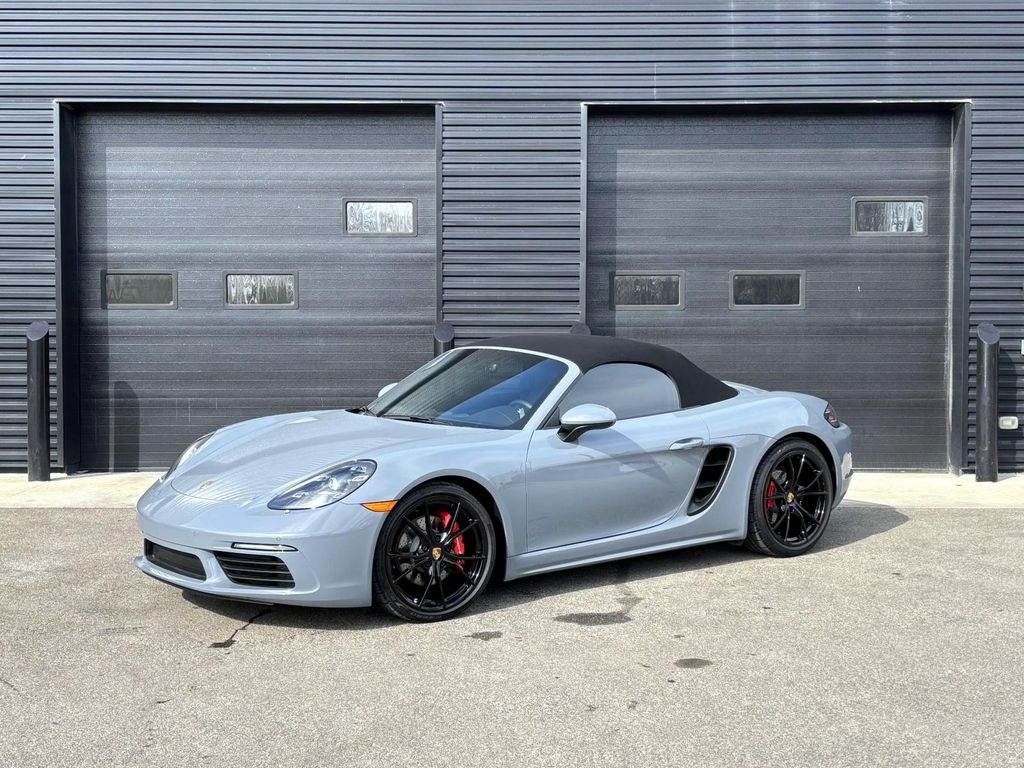 /2024 Porsche 718-Boxster