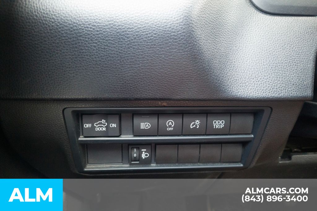 Used 2024 Ice Toyota SR5 image 32