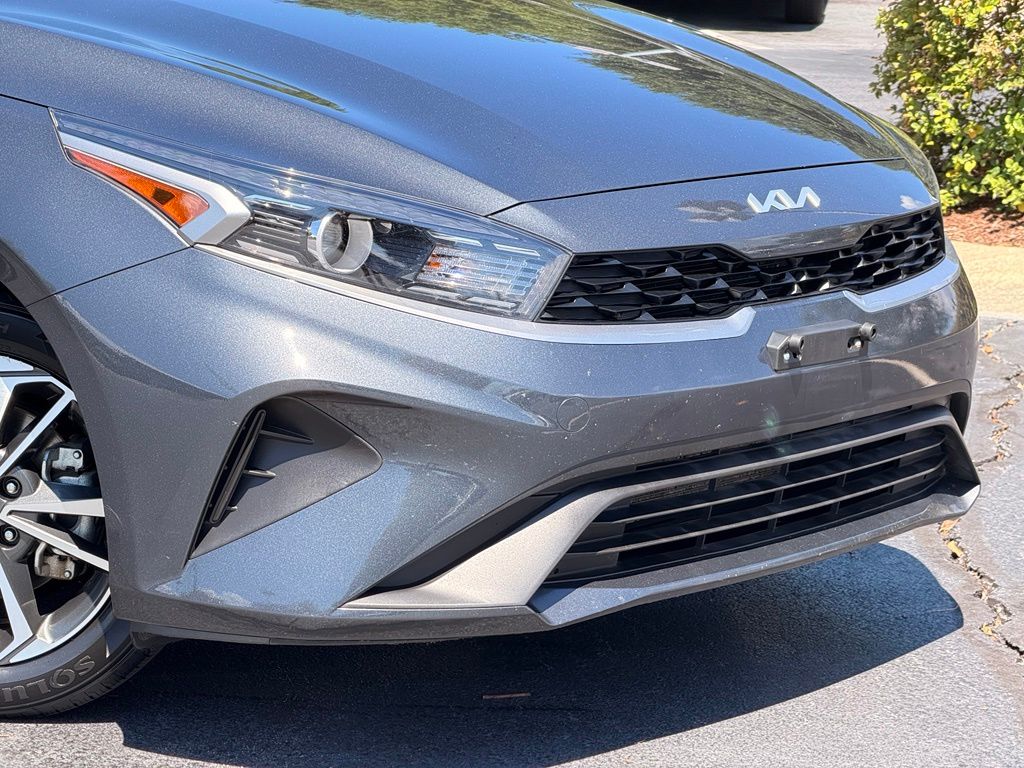 2024 Kia Forte LXS Gravity Gray - Jim Hudson Acura - Image 4