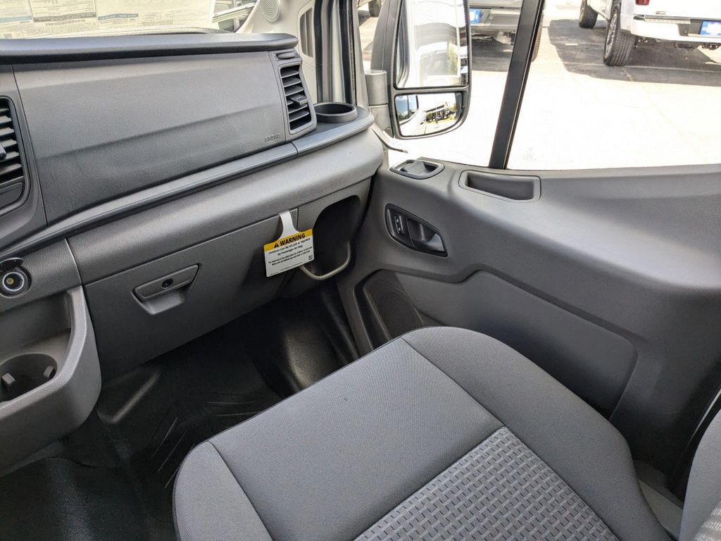 2025 Ford Transit 250