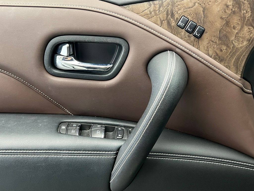 2021 INFINITI QX80 Premium Select 23