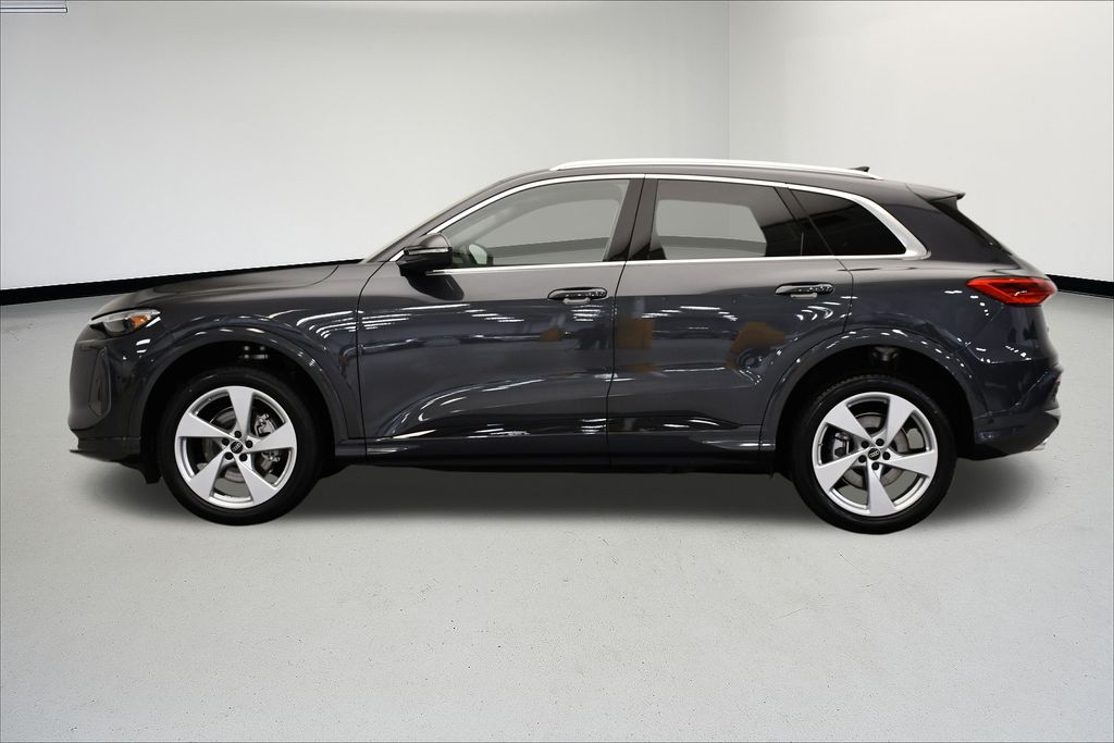 Thumbnail: 2025 Audi Q5 - 2