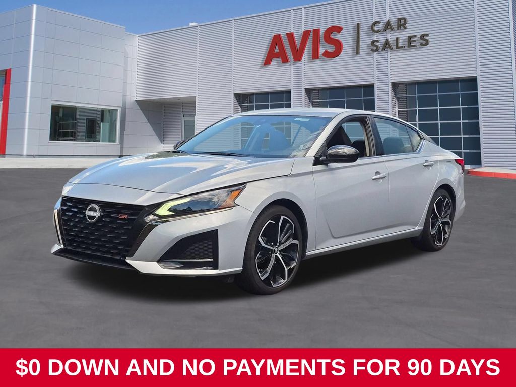 Brilliant Silver Metallic 2025 Nissan Altima Sedan Front-Wheel Drive Continuously Variable Transmission