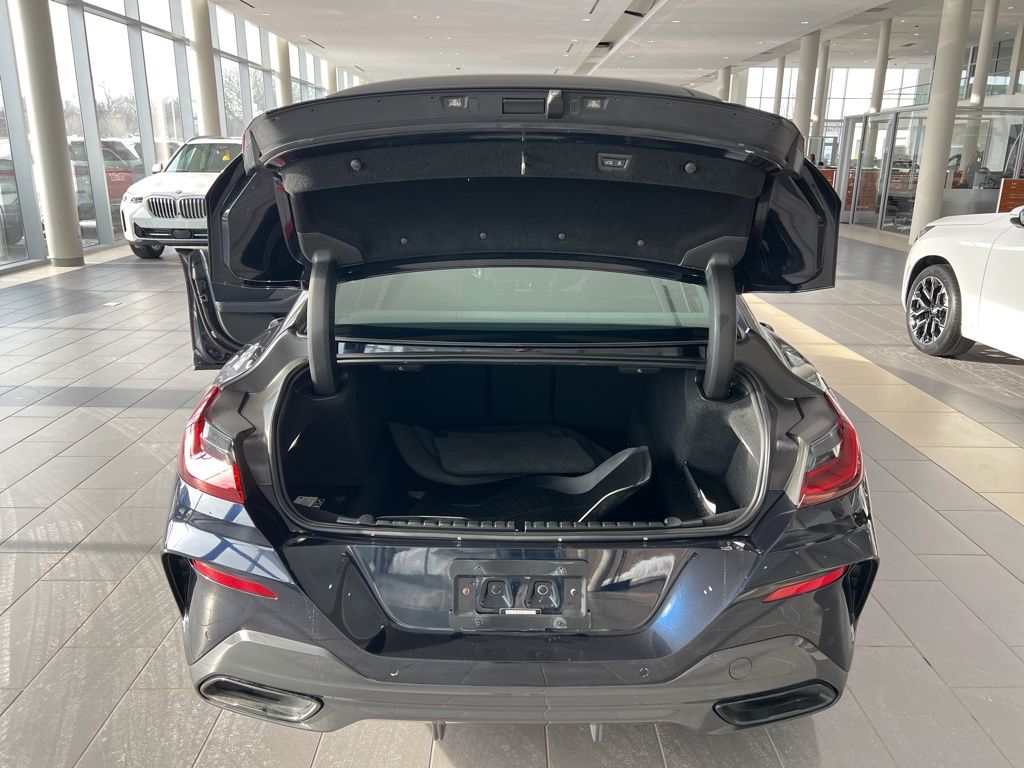 Thumbnail: 2023 BMW 8 Series - 27