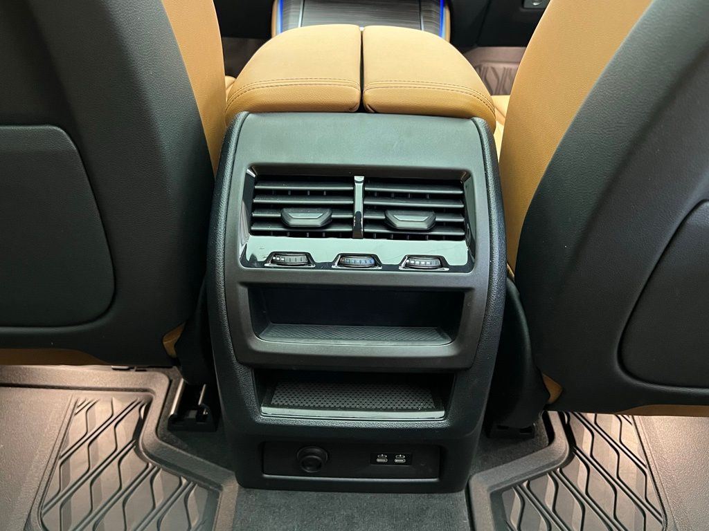 Thumbnail: 2024 BMW X5 - 9