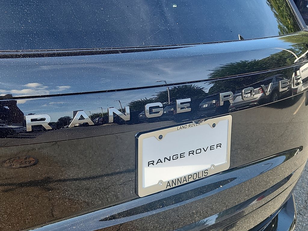 Thumbnail: 2025 Land Rover Range Rover - 12