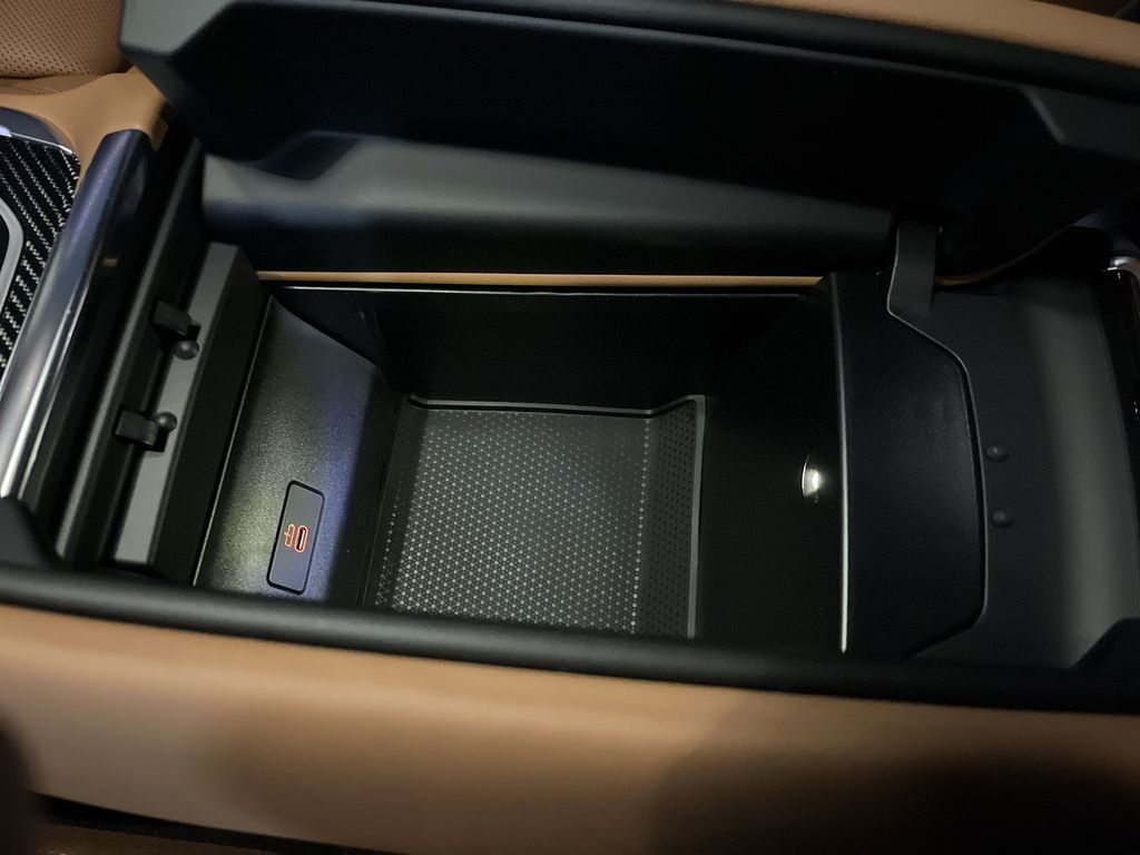 Thumbnail: 2026 BMW X5 - 21