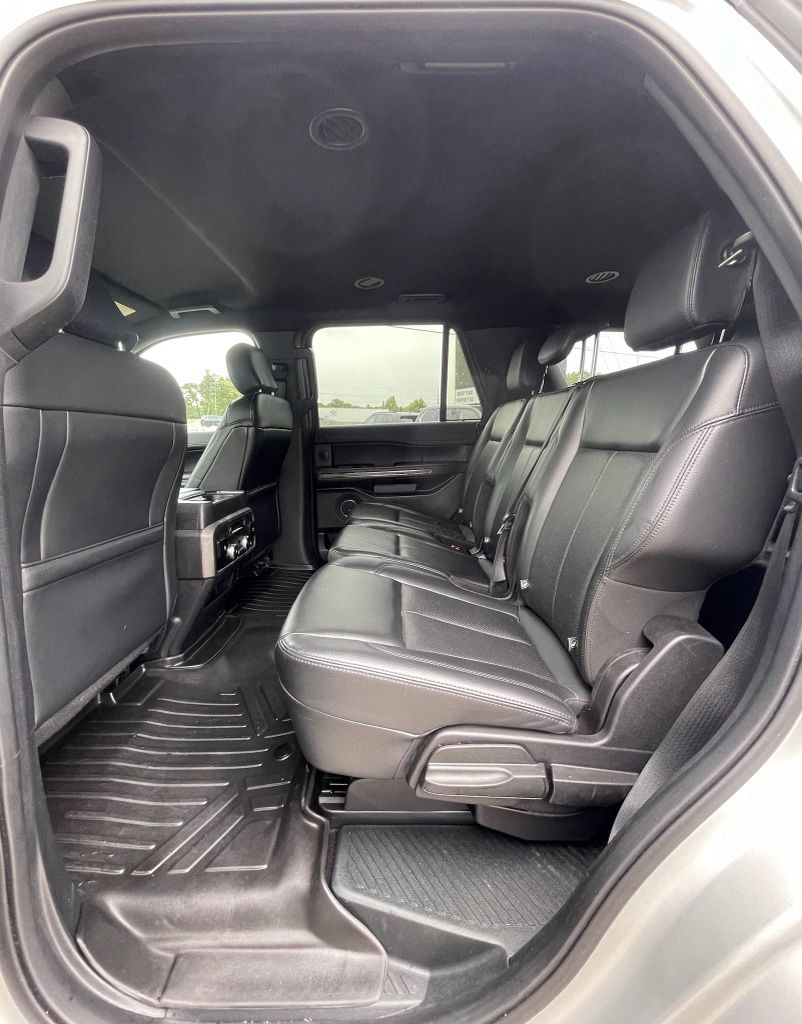 2019 Ford Expedition XLT Silver at Autostrade