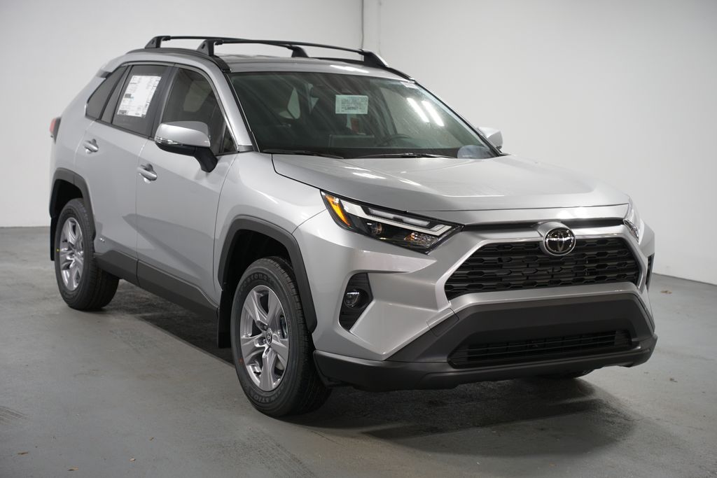 Thumbnail: 2025 Toyota RAV4 - 3