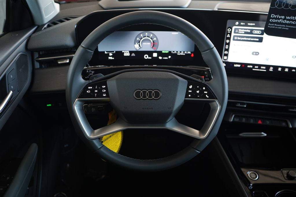 Thumbnail: 2026 Audi Q3 - 9