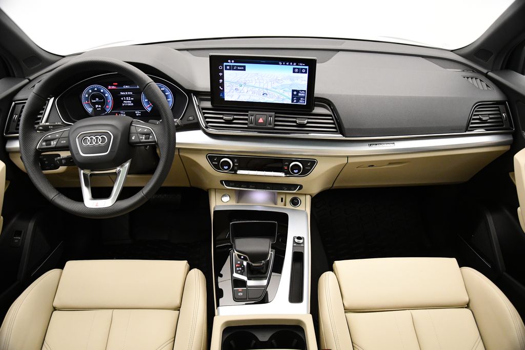 Thumbnail: 2025 Audi Q5 - 22