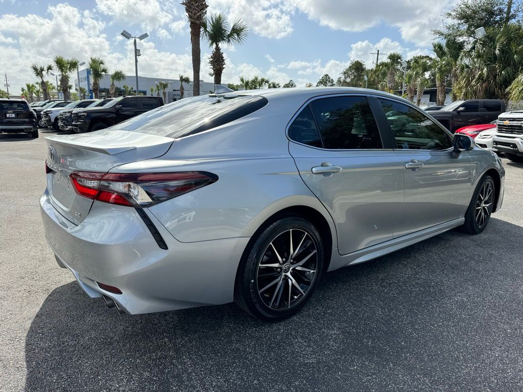 2023 Toyota Camry SE 7